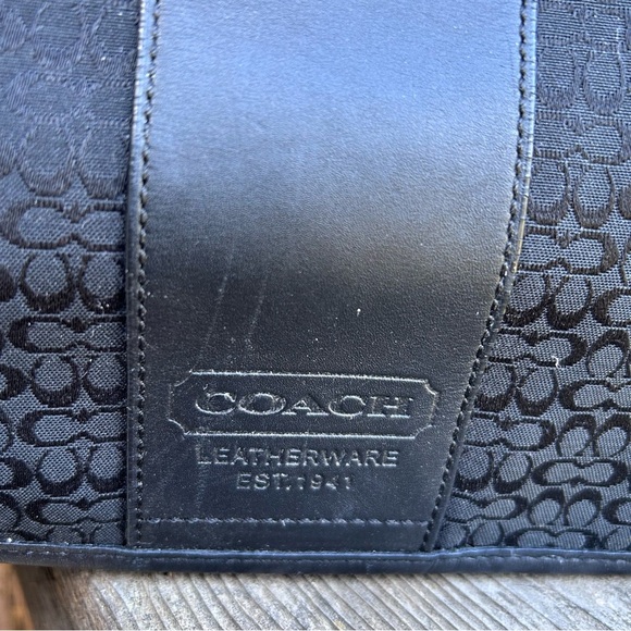 Coach Black Signature Canvas & Leather Messenger Bag F77004 - Picture 5 of 15